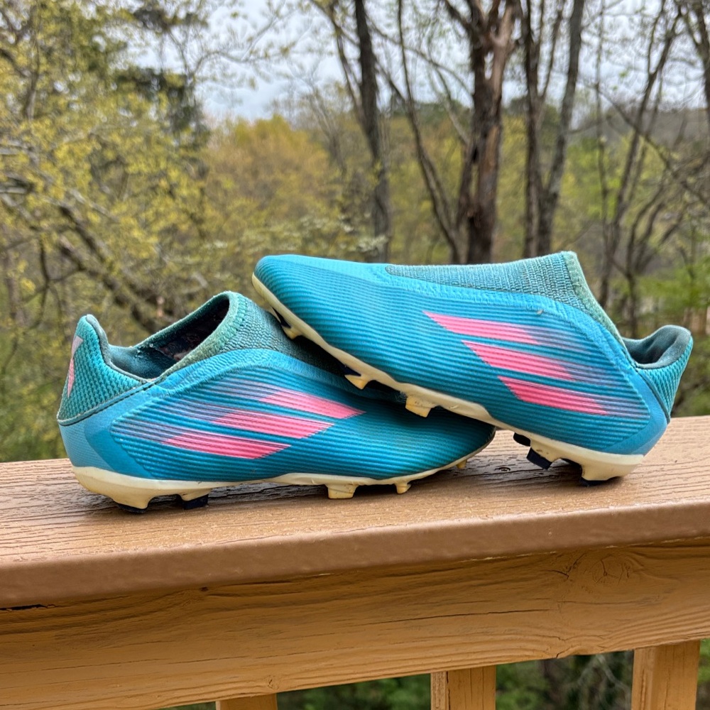 Adidas Speedflow Laceless Cleats